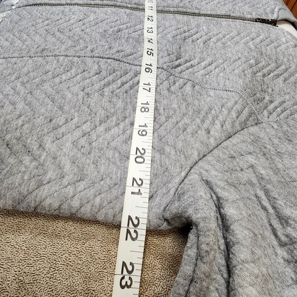 Torrid Peplum Grey Fleece Full Zipper Longsleeve Women's Size 2 (2x-20) - Picture 8 of 12